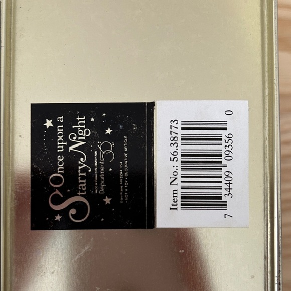 Festive Santa Decorative Tin for gift giving or small items - baked goods etc - Picture 3 of 12